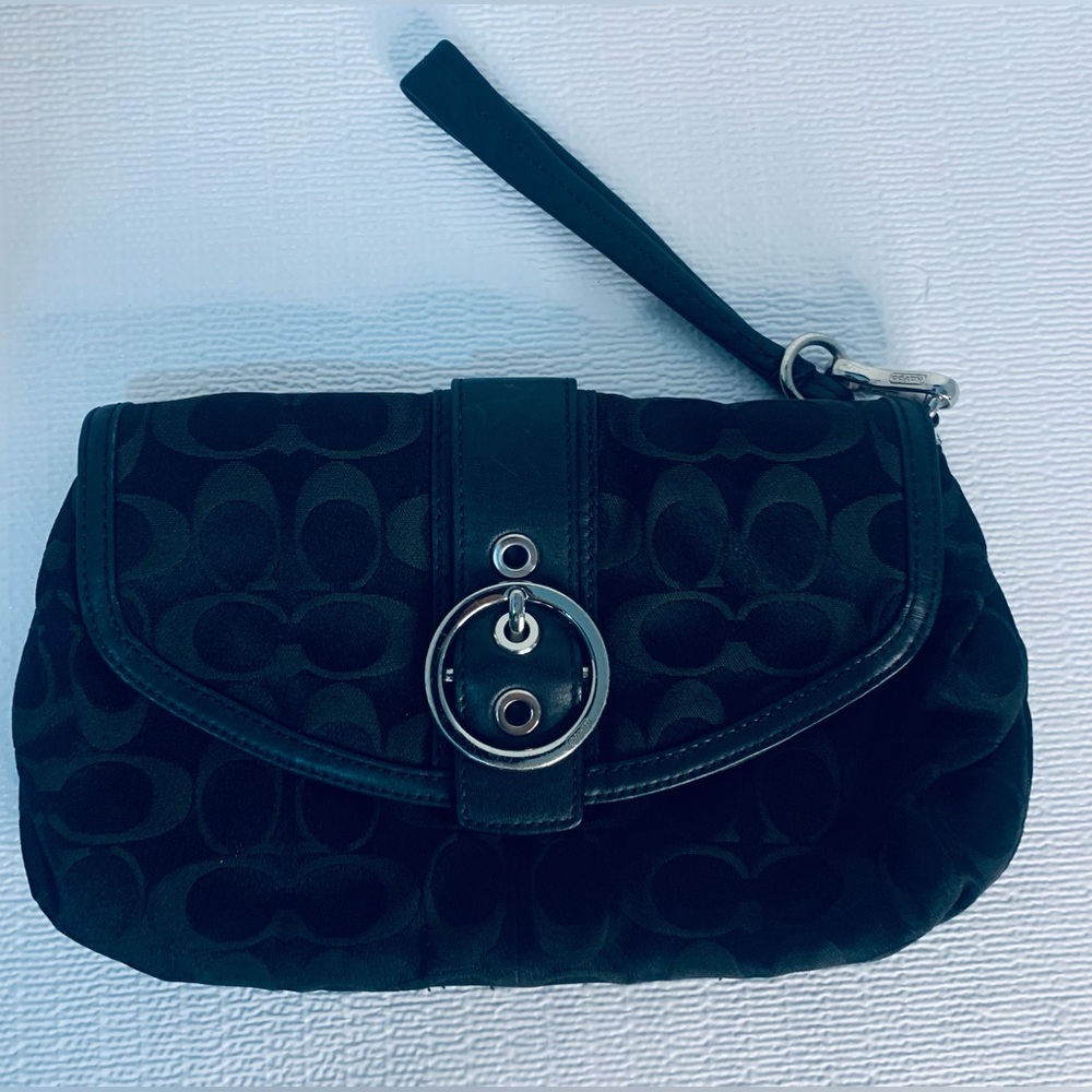 Coach Ali Signature Clutch Wristlit Black